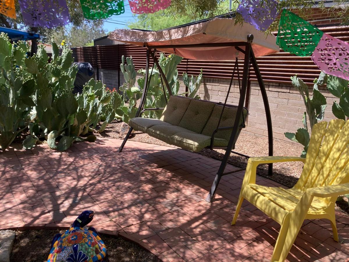 Casa Azul: Pet-Friendly Adobe Oasis in Central Location Villa Tucson Exterior photo