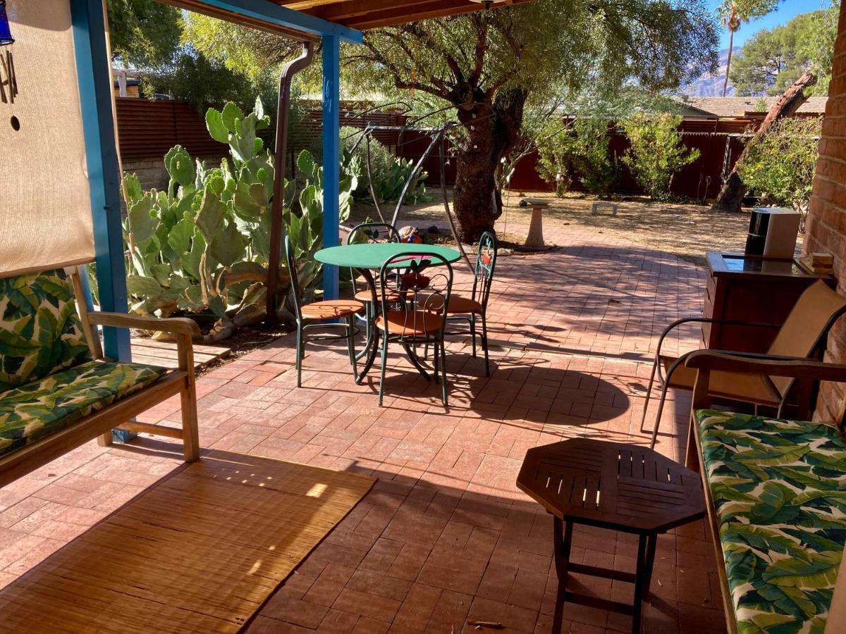 Casa Azul: Pet-Friendly Adobe Oasis in Central Location Villa Tucson Exterior photo